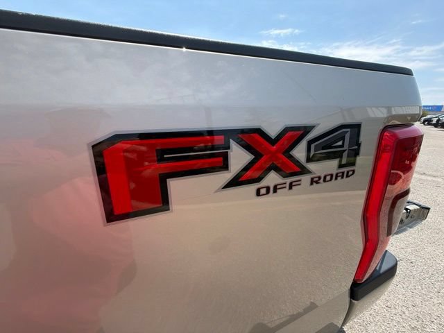 Certified 2017 Ford F350 Platinum w/ Platinum Ultimate Package AWD/4WD image 8