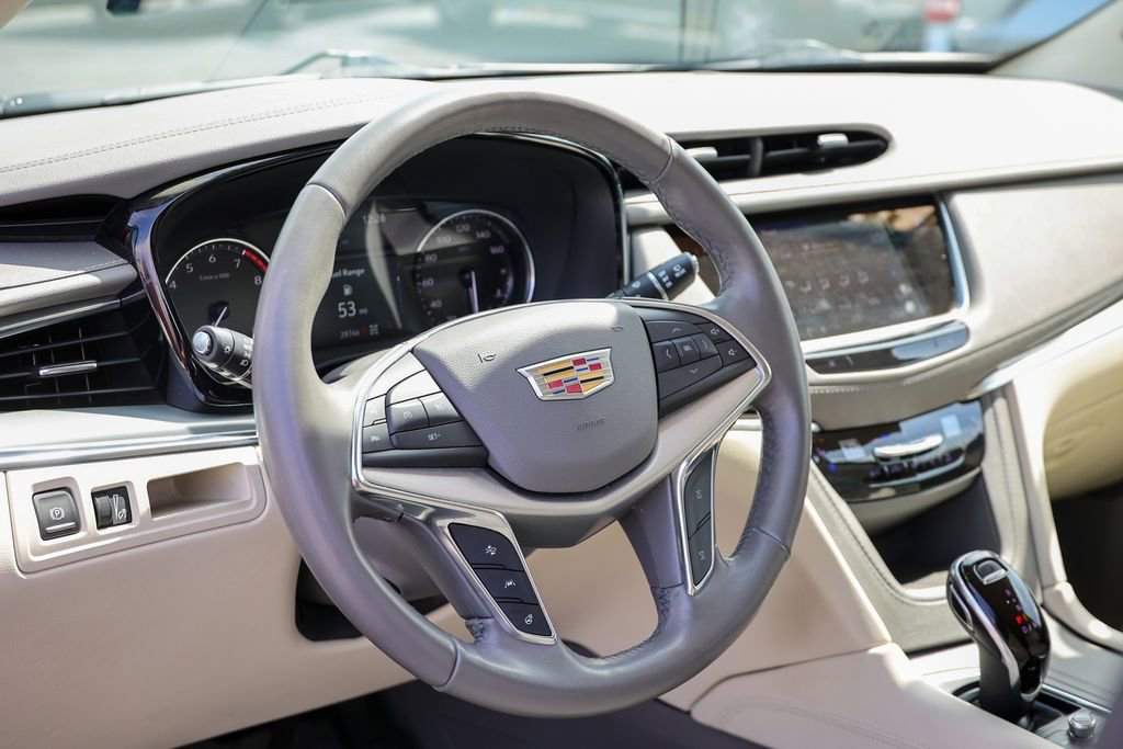 Used 2021 Cadillac XT5 Premium Luxury w/ LPO, Floor Liner Package image 34