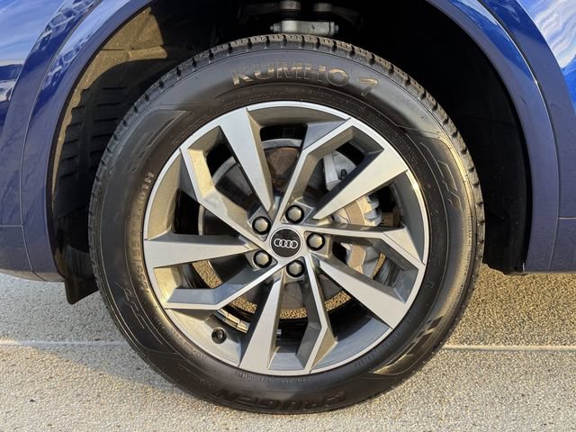Used 2022 Audi Q5 2.0T Premium w/ Convenience Package AWD/4WD image 10