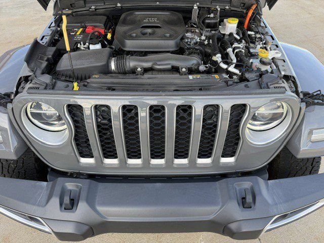 Used 2021 Jeep Wrangler Unlimited Sahara w/ Cold Weather Group AWD/4WD image 36