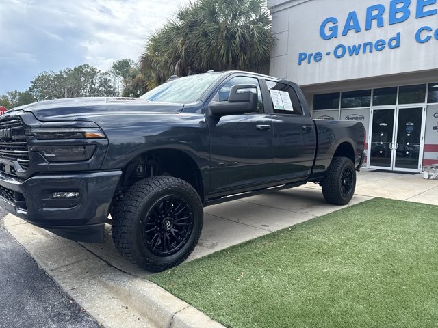 Used 2025 RAM 2500 Laramie AWD/4WD image 9