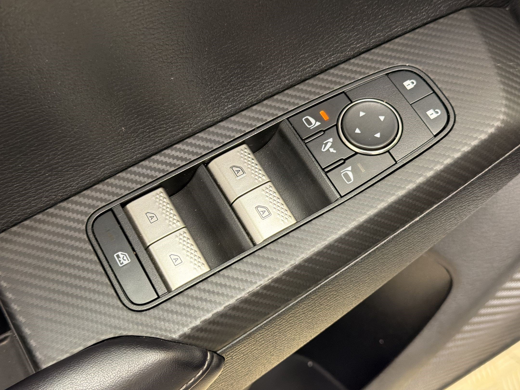 Used 2024 Mitsubishi Outlander SE FWD image 14