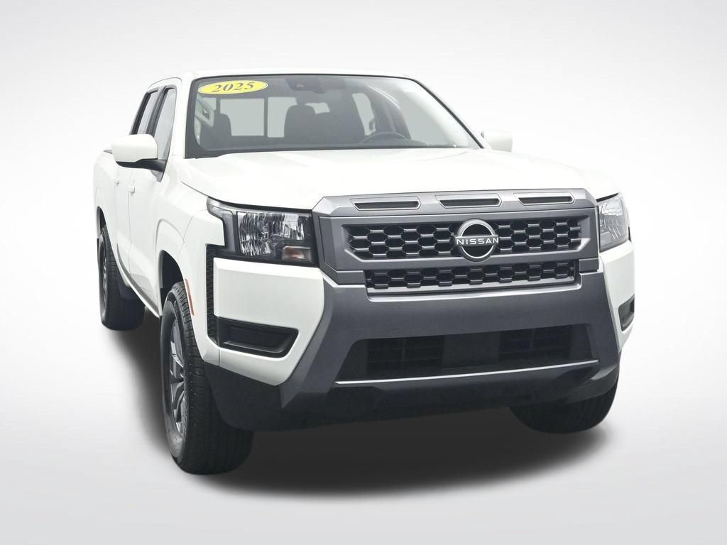 Used 2025 Nissan Frontier SV RWD image 3