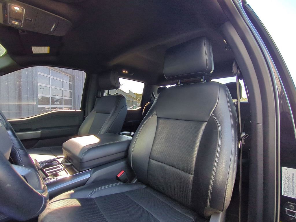 Certified 2022 Ford F150 Lariat w/ Equipment Group 502A High image 25