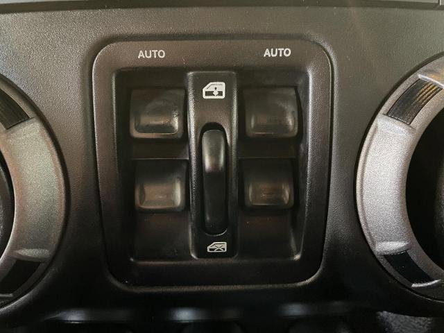 Used 2017 Jeep Wrangler Unlimited Sport image 32