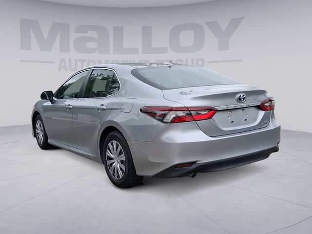 Used 2022 Toyota Camry LE FWD image 3