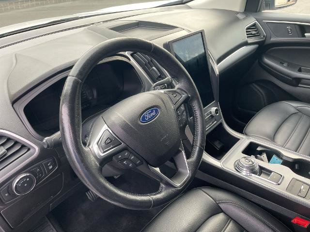 Certified 2022 Ford Edge SEL w/ Convenience Package AWD/4WD image 9