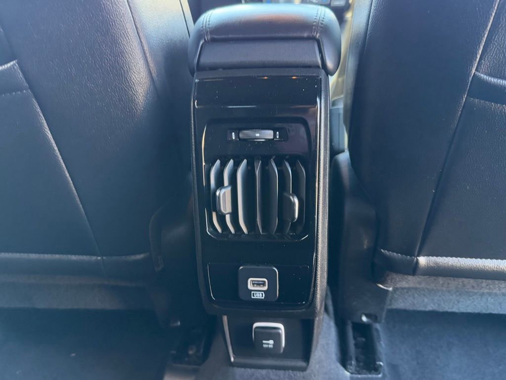 Used 2024 Jeep Compass Limited image 23