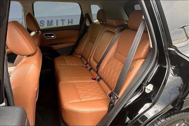 Used 2024 Nissan Rogue Platinum FWD image 21
