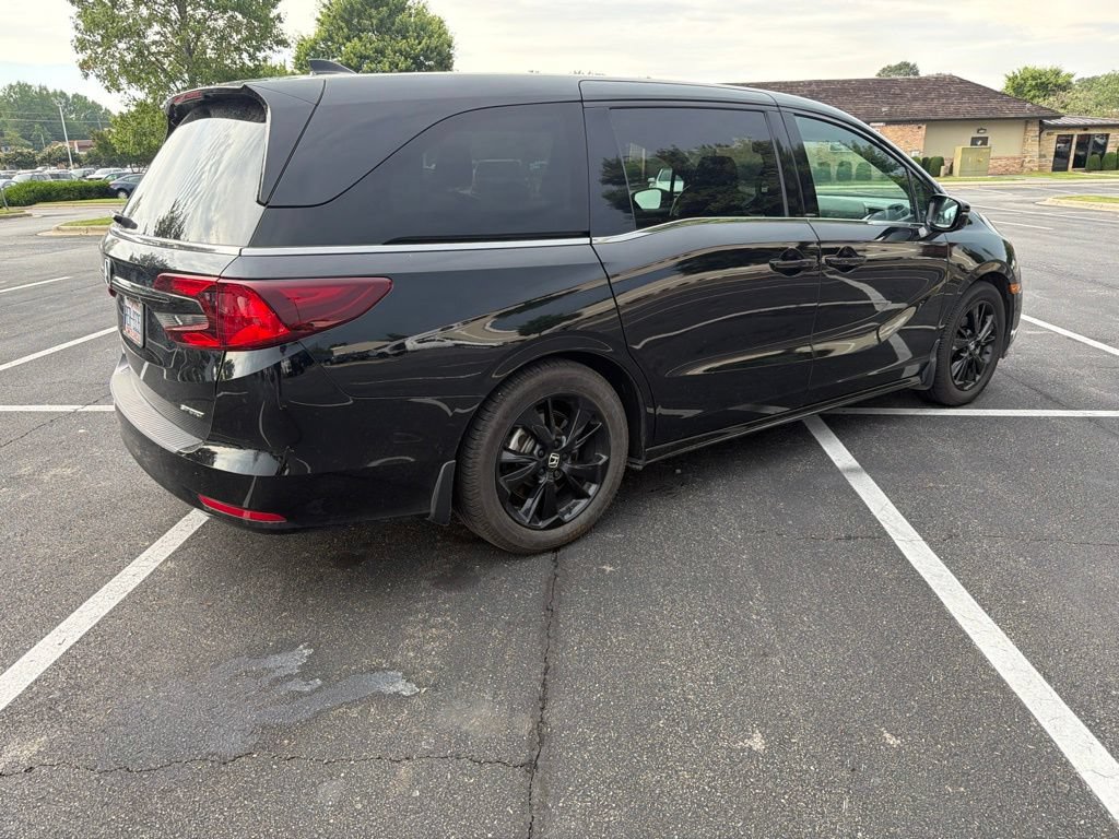 Used 2024 Honda Odyssey Sport image 4