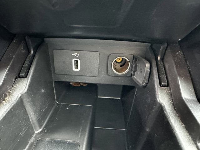 Certified 2018 Ford Explorer XLT w/ Equipment Group 202A image 25