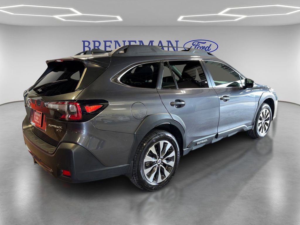 Used 2025 Subaru Outback Limited XT AWD/4WD image 5