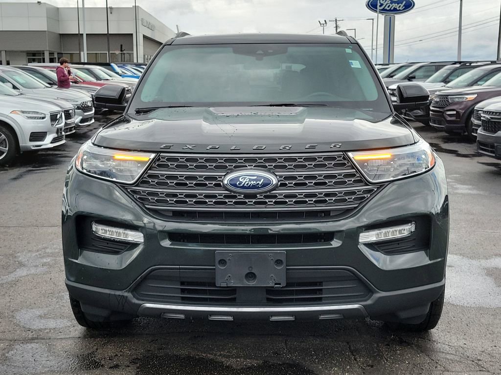 Certified 2022 Ford Explorer XLT w/ Equipment Group 202A image 8