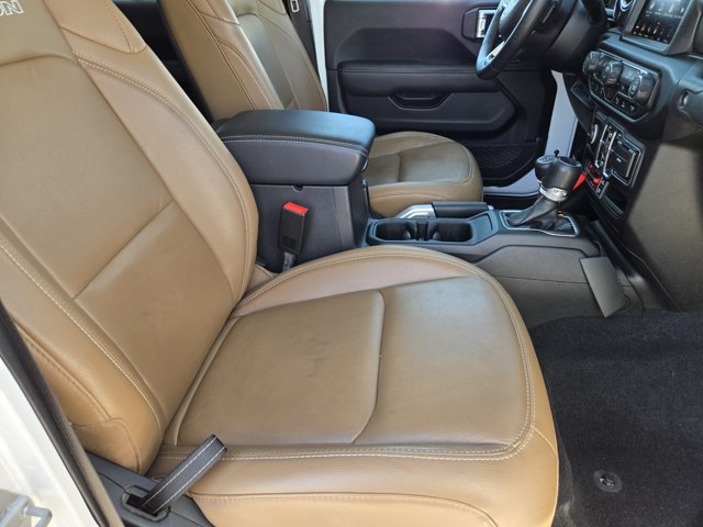 Used 2020 Jeep Gladiator Rubicon w/ Dual Top Group AWD/4WD image 12