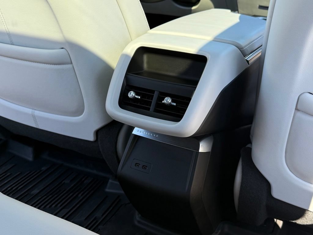 Used 2024 Cadillac Lyriq Luxury w/ LPO, Floor Liner Package AWD/4WD image 22