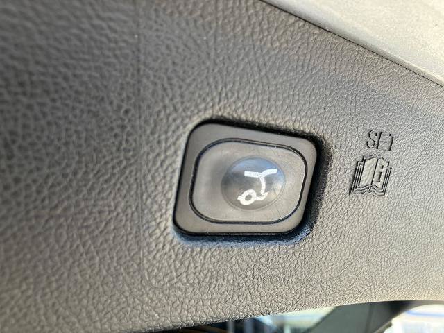 Certified 2022 Ford Edge SEL w/ Convenience Package AWD/4WD image 16