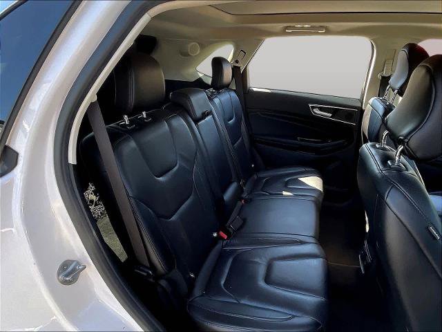 Certified 2019 Ford Edge Titanium w/ Equipment Group 301A AWD/4WD image 25