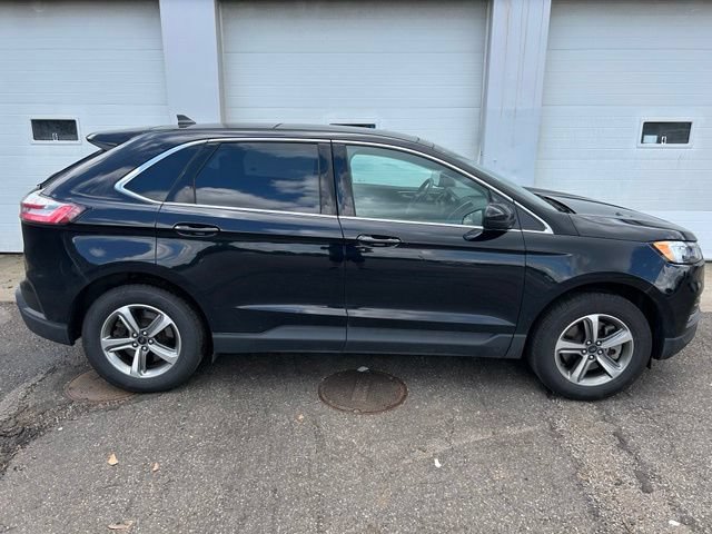 Certified 2024 Ford Edge SEL w/ Convenience Package AWD/4WD image 6