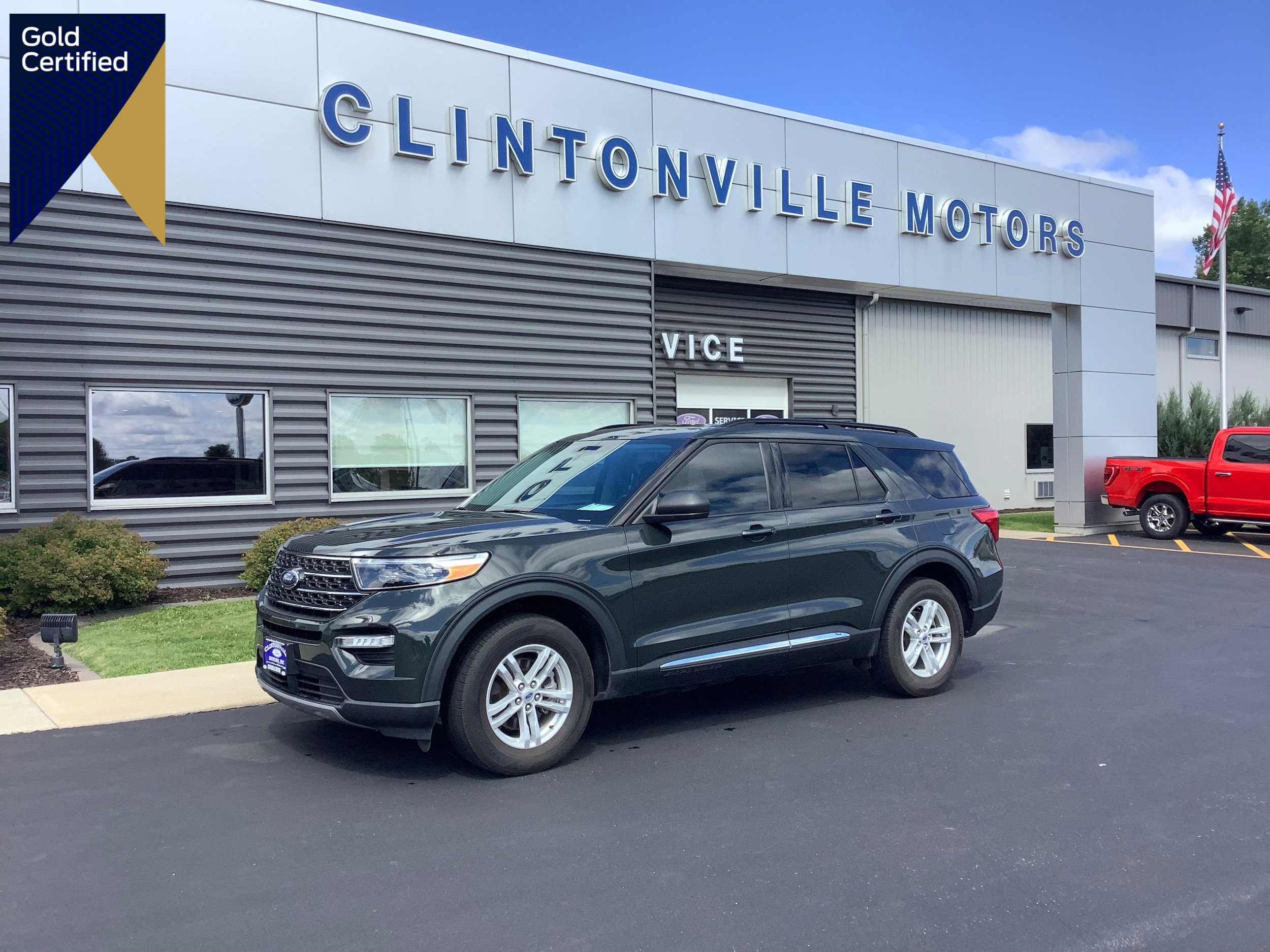 Certified 2023 Ford Explorer XLT w/ Equipment Group 202A