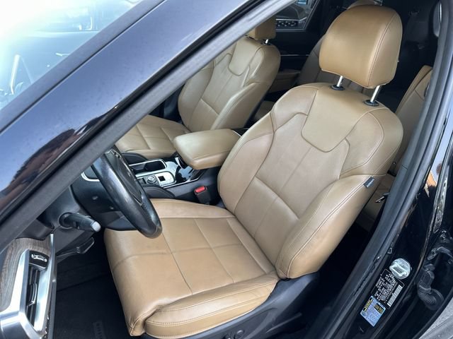 Used 2022 Kia Telluride SX w/ Nightfall Edition Package AWD/4WD image 12