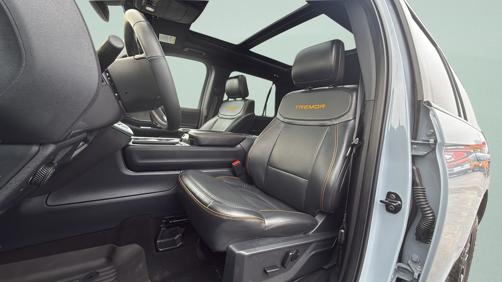 Certified 2025 Ford Expedition Tremor AWD/4WD image 34