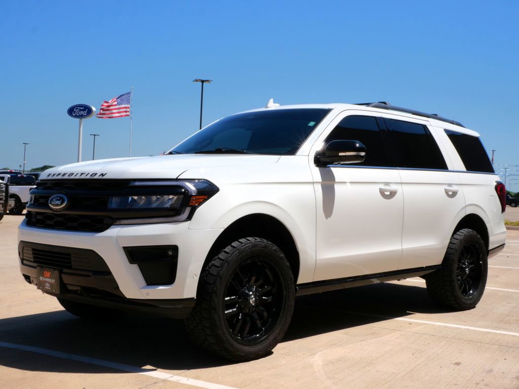Certified 2022 Ford Expedition Limited AWD/4WD image 7