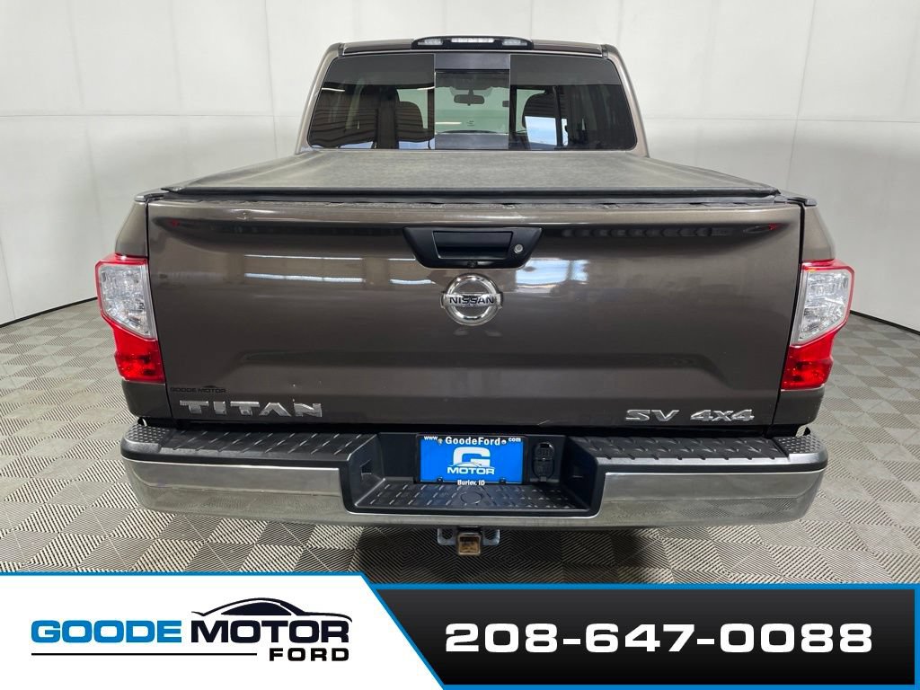 Used 2019 Nissan Titan SV AWD/4WD image 7