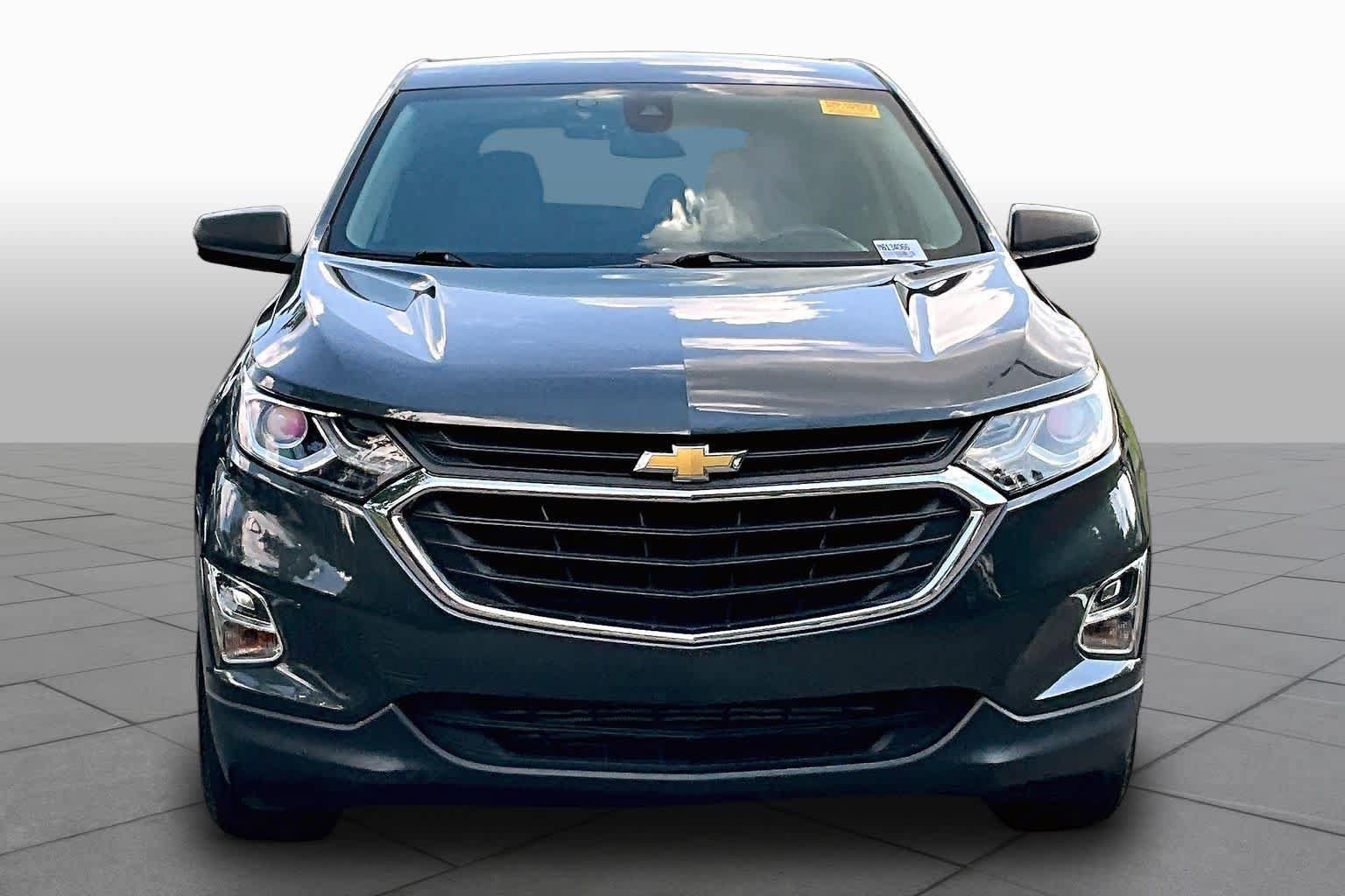 Used 2021 Chevrolet Equinox LS w/ LS Convenience Package FWD image 4