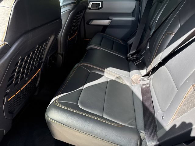 Certified 2023 Ford Bronco Badlands w/ Sasquatch Package AWD/4WD image 17