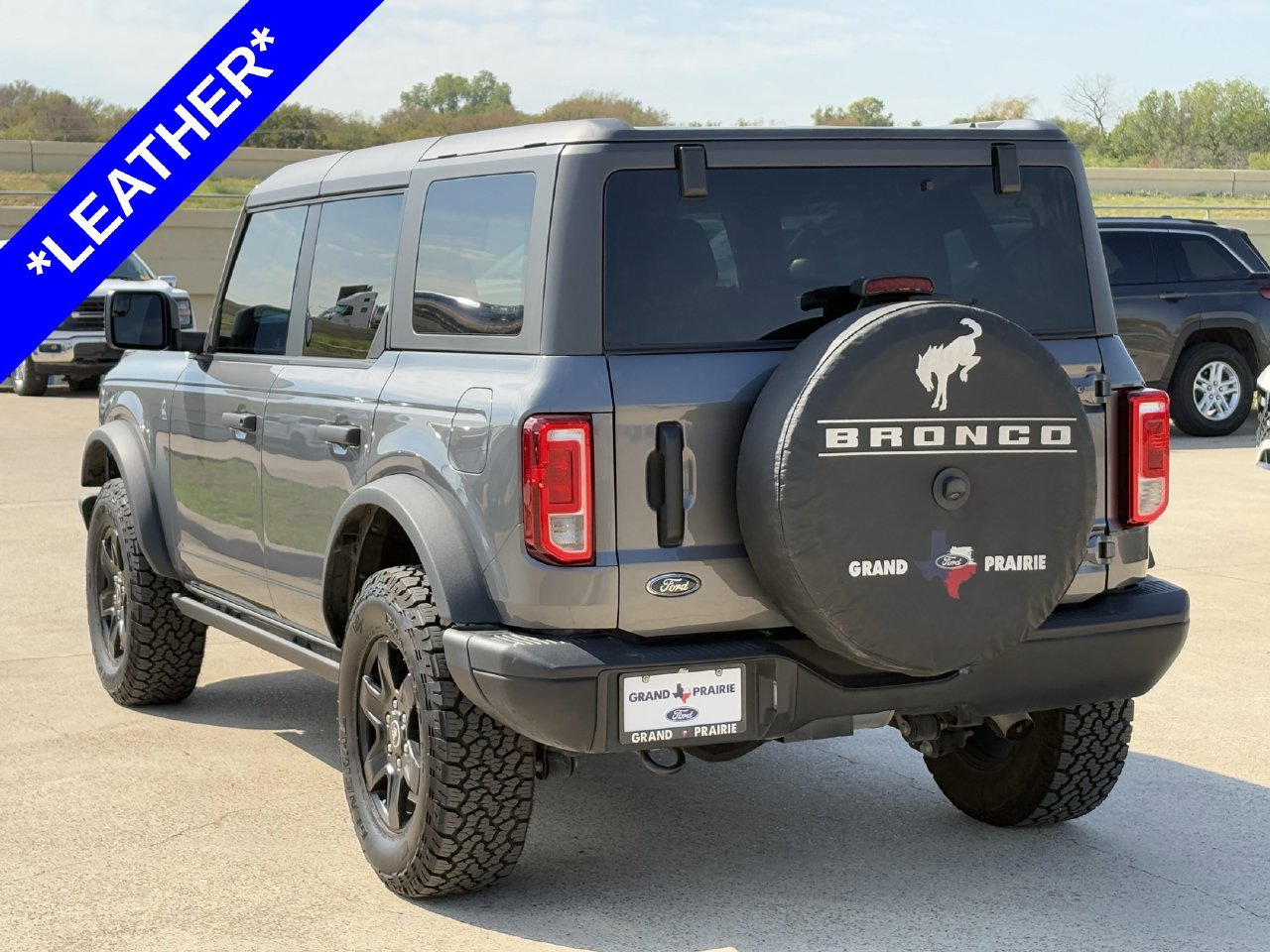 Certified 2024 Ford Bronco Black Diamond AWD/4WD image 6