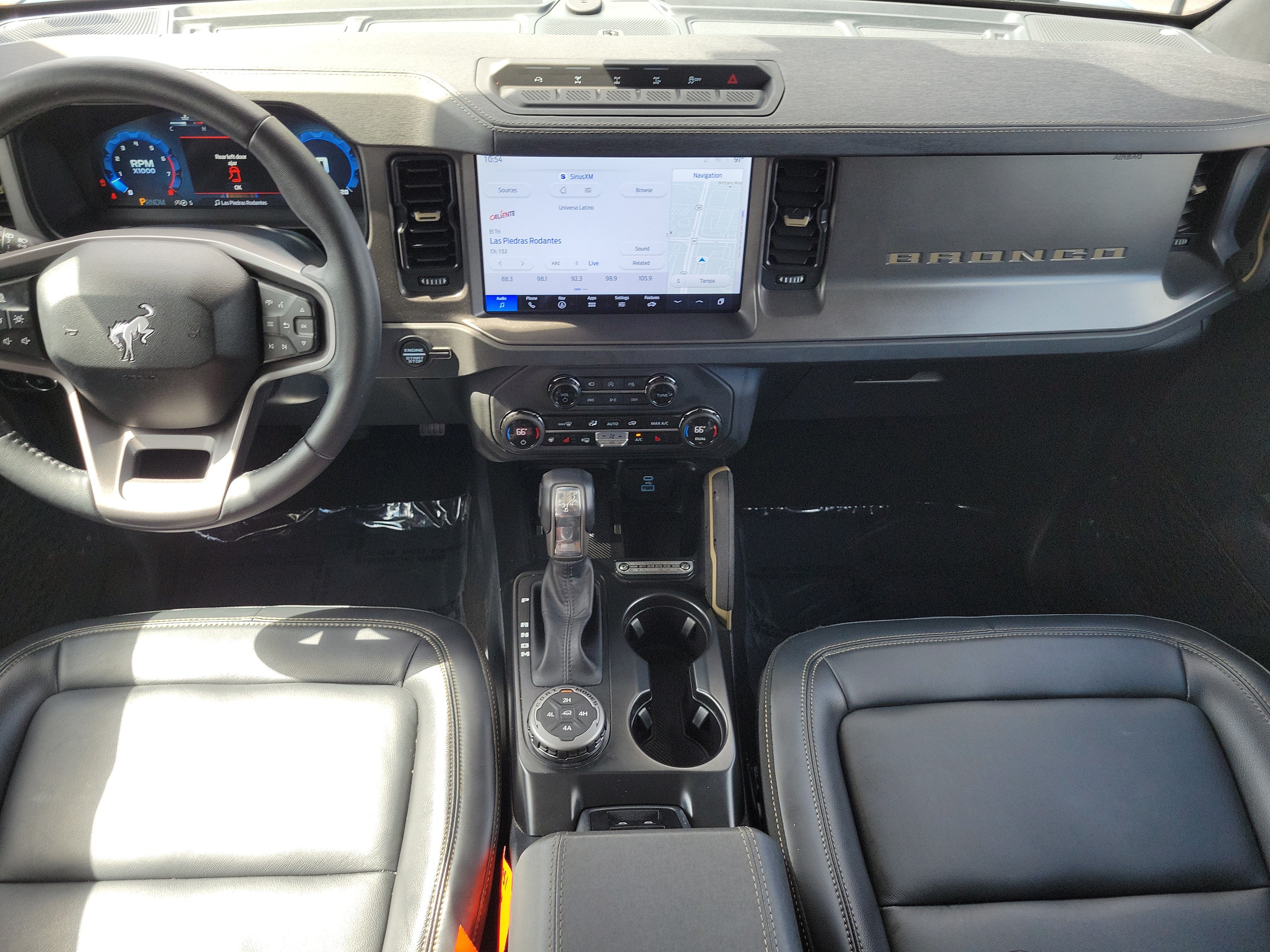 Certified 2025 Ford Bronco Badlands AWD/4WD image 14