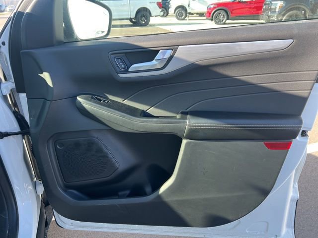 Certified 2023 Ford Escape Platinum AWD/4WD image 10