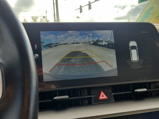 Used 2025 Kia Sportage EX FWD image 31