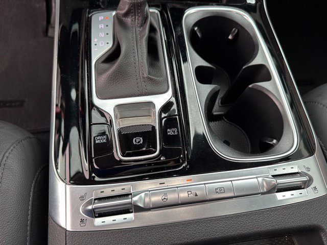 Used 2023 Kia Carnival SX Prestige FWD image 26