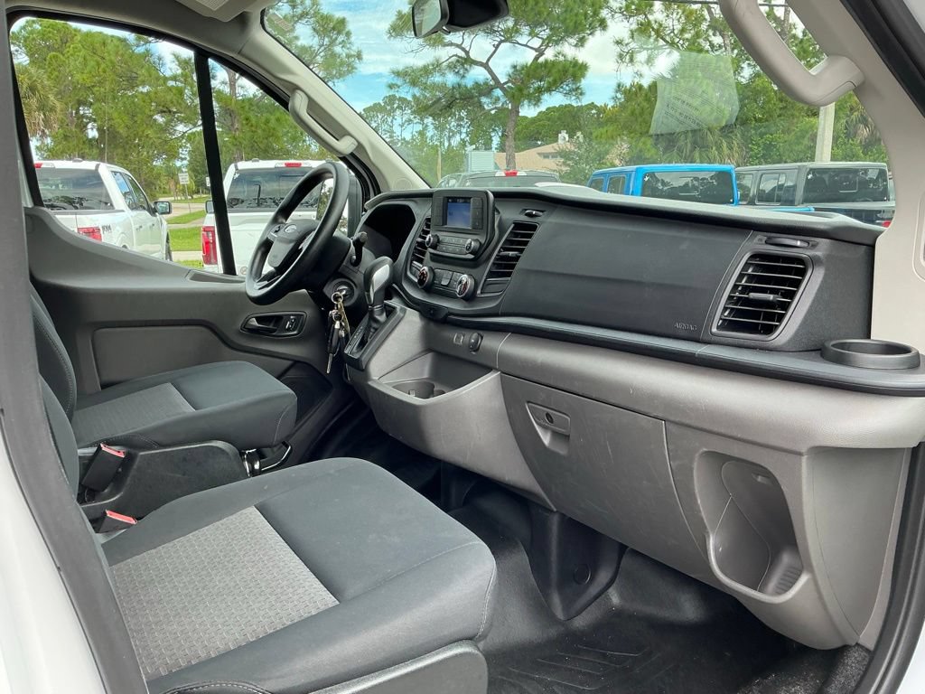 Certified 2025 Ford Transit 250 Low Roof w/ Exterior Upgrade Package RWD image 13