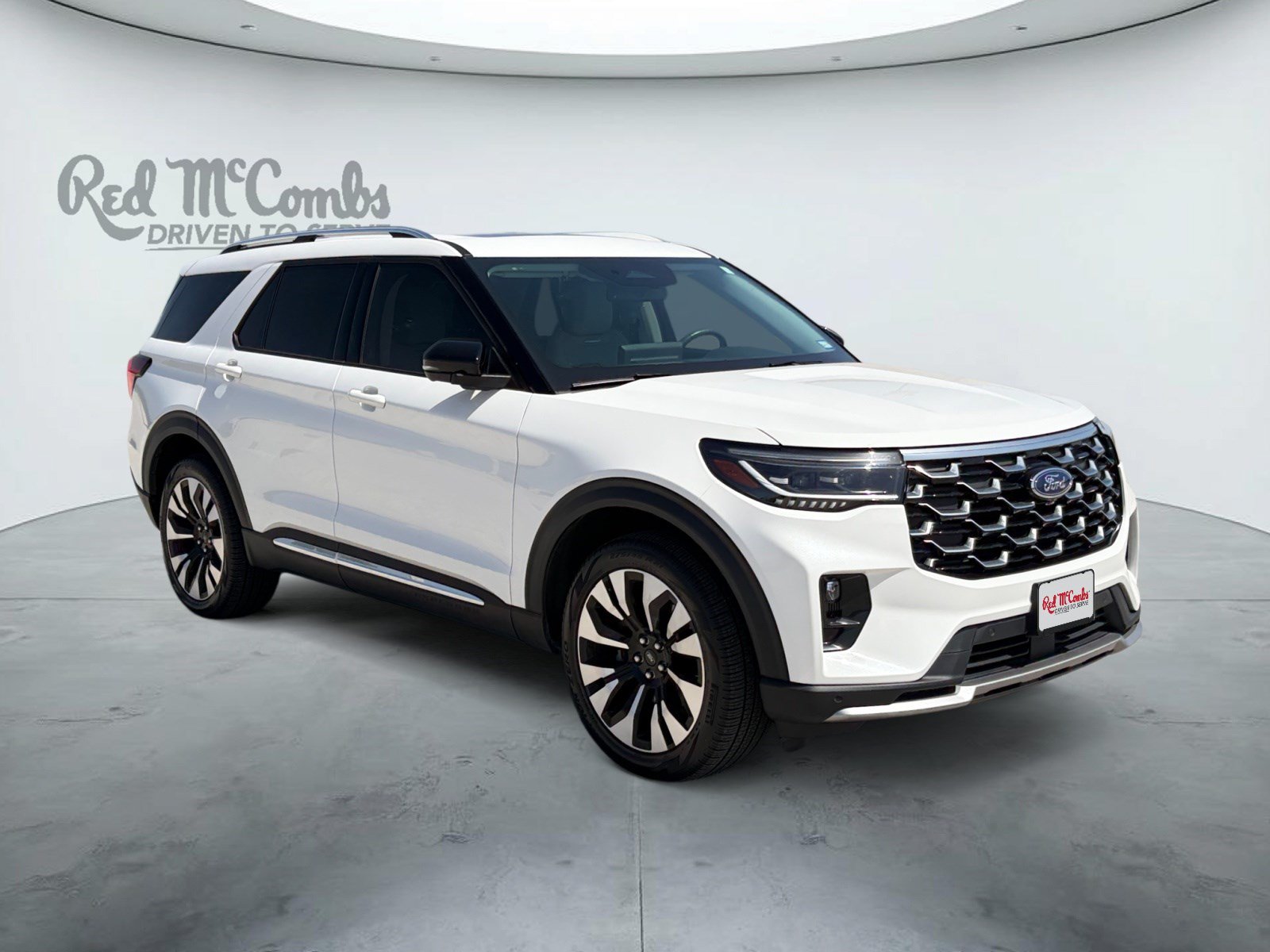Certified 2025 Ford Explorer Platinum w/ LUX Leather Package AWD/4WD image 3