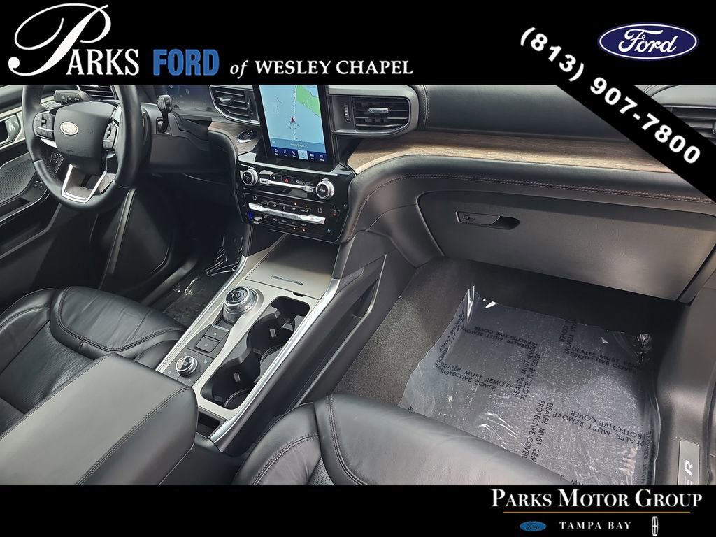 Certified 2021 Ford Explorer Platinum w/ Equipment Group 601A image 10