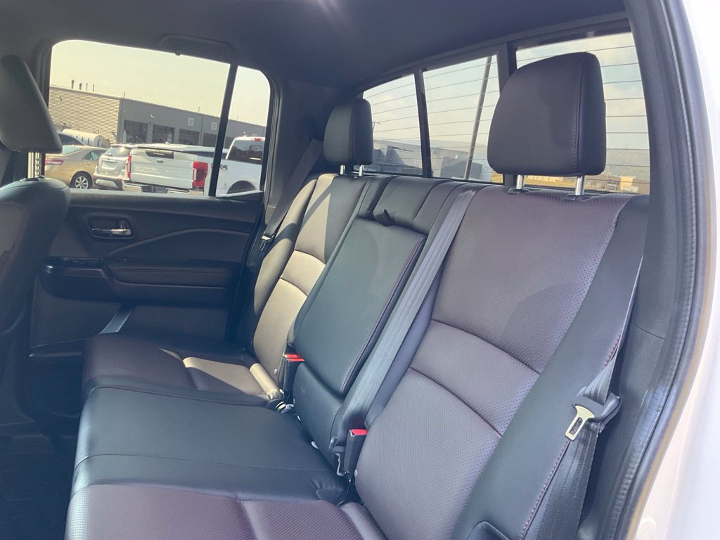 Used 2025 Honda Ridgeline Black Edition image 19