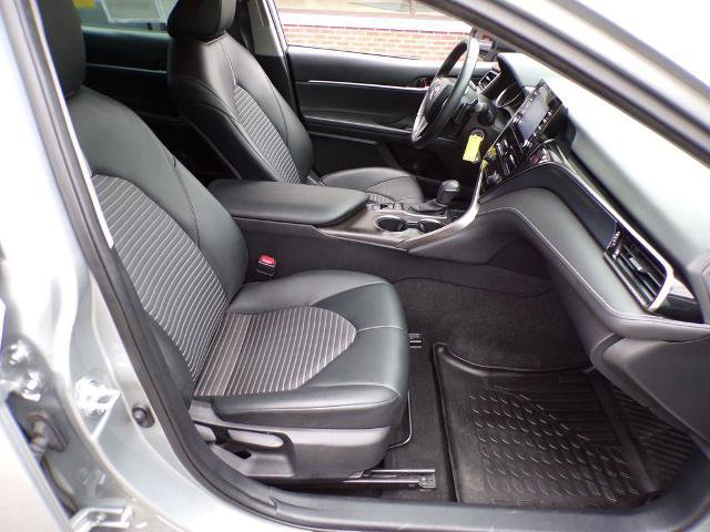 Used 2022 Toyota Camry SE image 13
