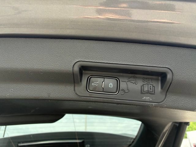Certified 2023 Ford Explorer XLT AWD/4WD image 11
