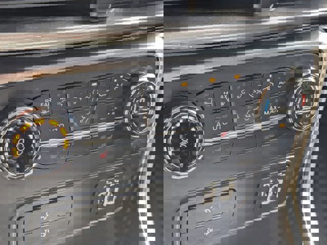 Certified 2020 Ford EcoSport SE w/ SE Convenience Package image 27