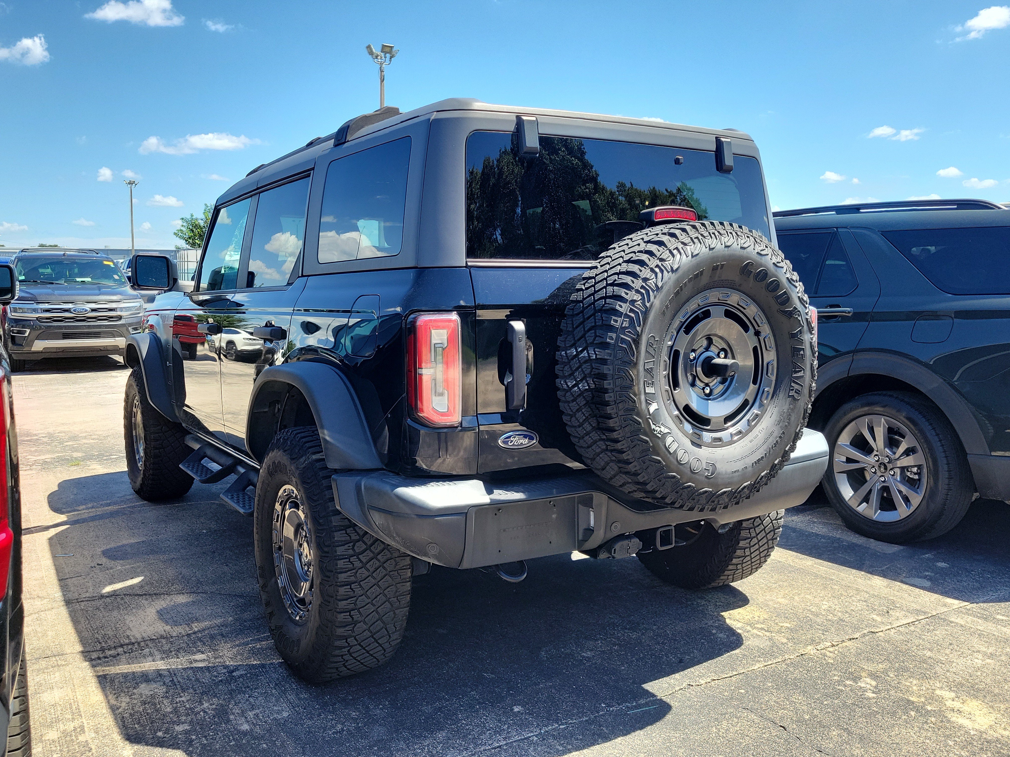 Certified 2024 Ford Bronco Everglades AWD/4WD image 4