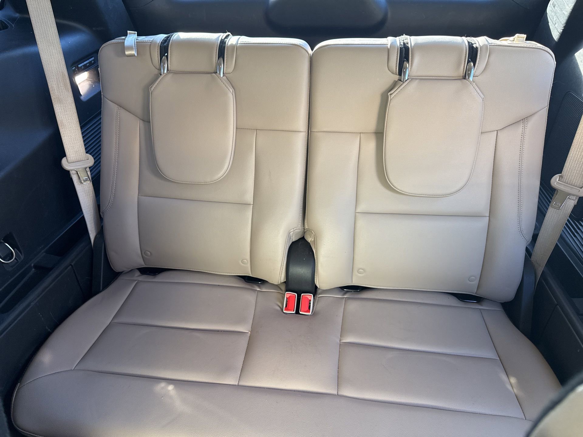 Certified 2023 Ford Explorer Limited w/ Hybrid Equipment Group 310A image 11