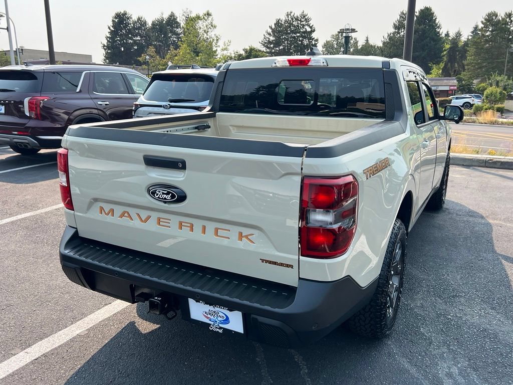 Certified 2025 Ford Maverick Tremor AWD/4WD image 7