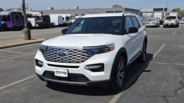 Certified 2020 Ford Explorer Platinum AWD/4WD image 4