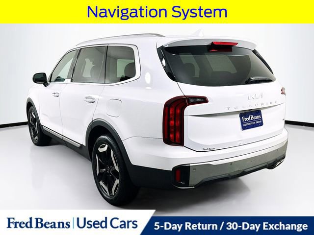 Used 2023 Kia Telluride S w/ S Sunroof Package image 3