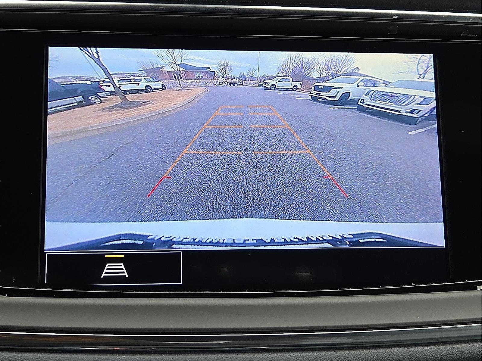 Used 2024 Buick Enclave Essence image 17