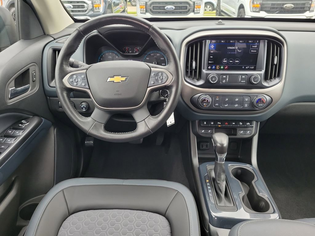 Used 2022 Chevrolet Colorado Z71 w/ Safety Package AWD/4WD image 12