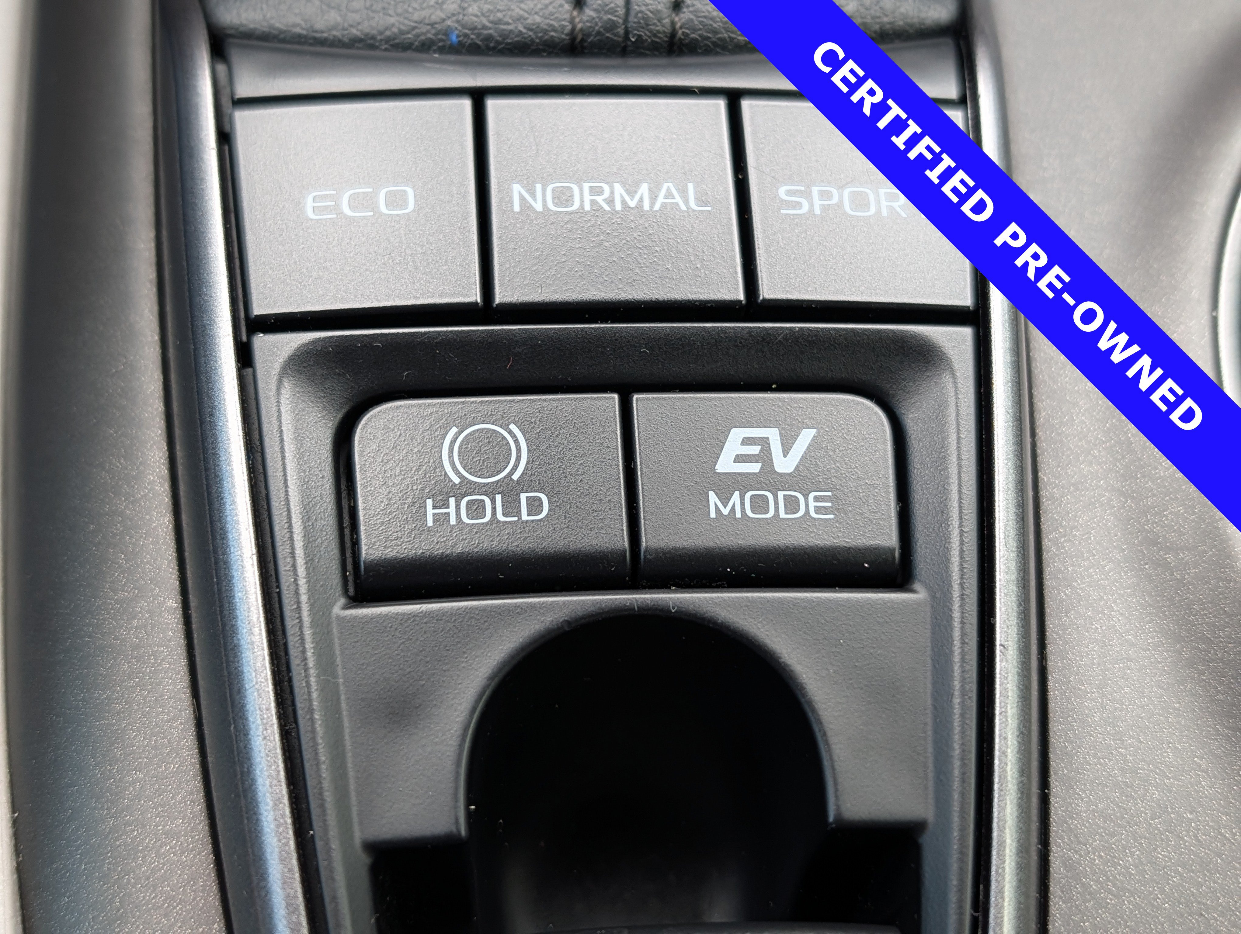 Used 2022 Toyota Camry SE FWD image 30