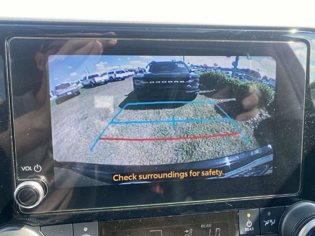 Used 2023 Toyota Highlander XLE FWD image 26